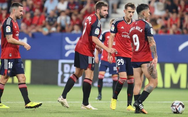 Secuencia del penalti de Aimar Oroz