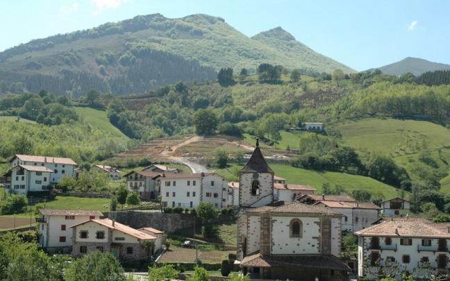 Vista de Sunbilla, donde sustraída la tarjeta Vista de Sunbilla, donde sustraída la tarjeta