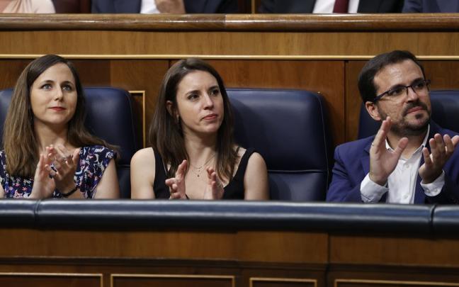 Ione Belarra (i), Irene Montero y Alberto Garzón durante el debate del estado de la nación. Ione Belarra (i), Irene Montero y Alberto Garzón durante el debate del estado de la nación.