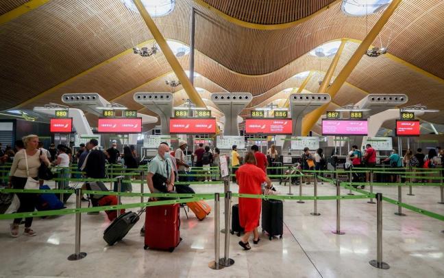 Mostradores de Iberia en Barajas. Mostradores de Iberia en Barajas.