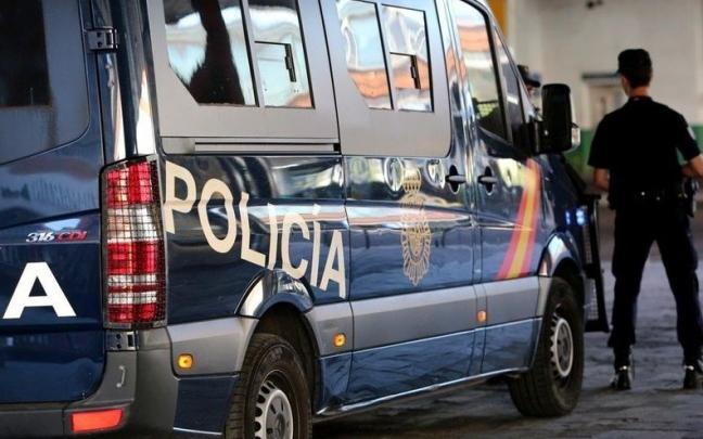 Furg&oacute;n de la Polic&iacute;a Nacional.