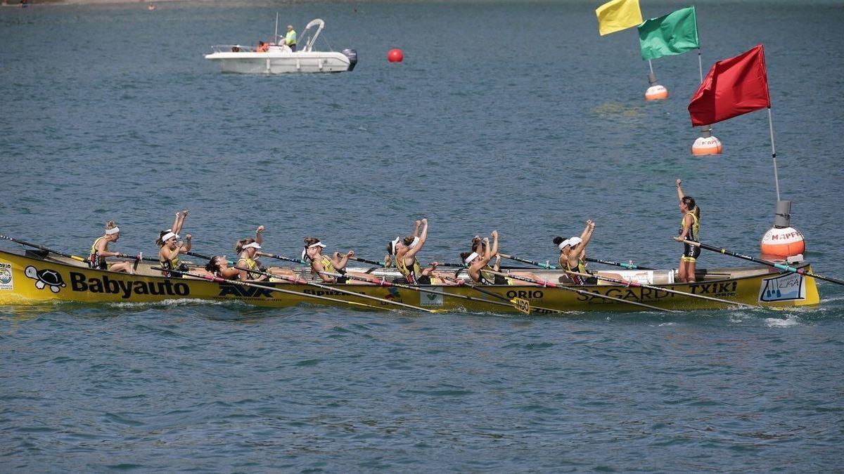 La trainera de Orio, tras una regata.