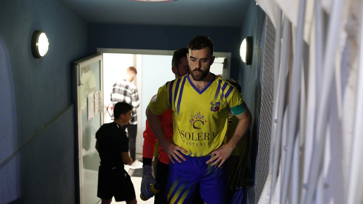 Almunia, en el túnel de vestuarios