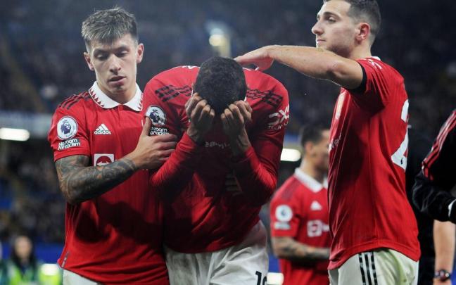 Jugadores del Manchester United, durante el partido de este fin de semana contra el Chelsea Jugadores del Manchester United, durante el partido de este fin de semana contra el Chelsea