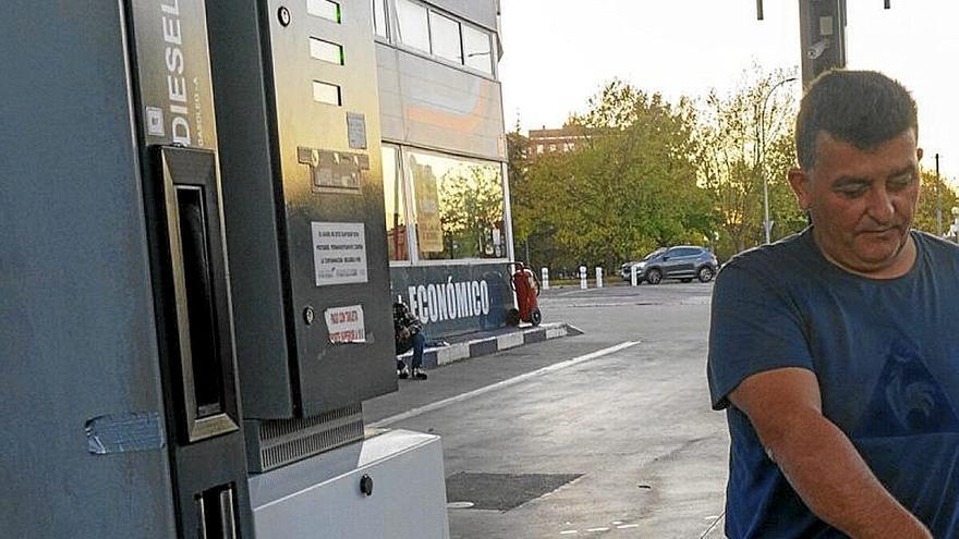 Menos ventas y más gastos