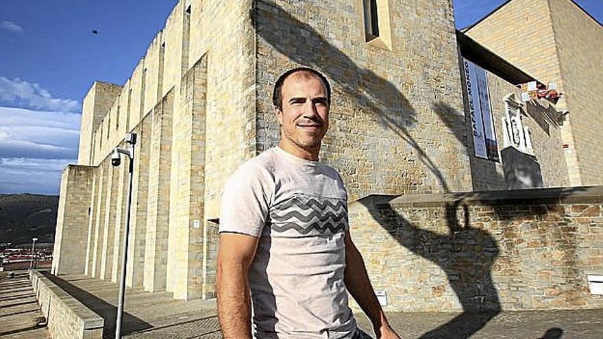 El investigador de los apellidos navarros