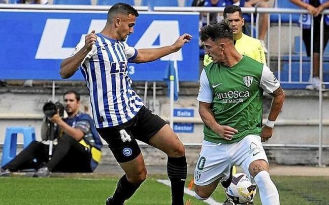 Sedlar podría recuperar su puesto en el eje de la zaga en detrimento del canterano Abqar. Sedlar podría recuperar su puesto en el eje de la zaga en detrimento del canterano Abqar.