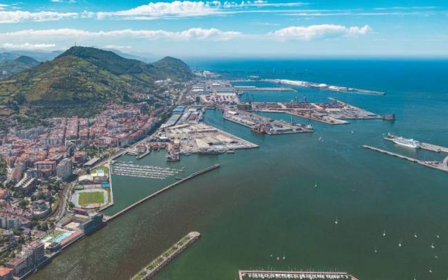 vista puerto de Bilbao9158