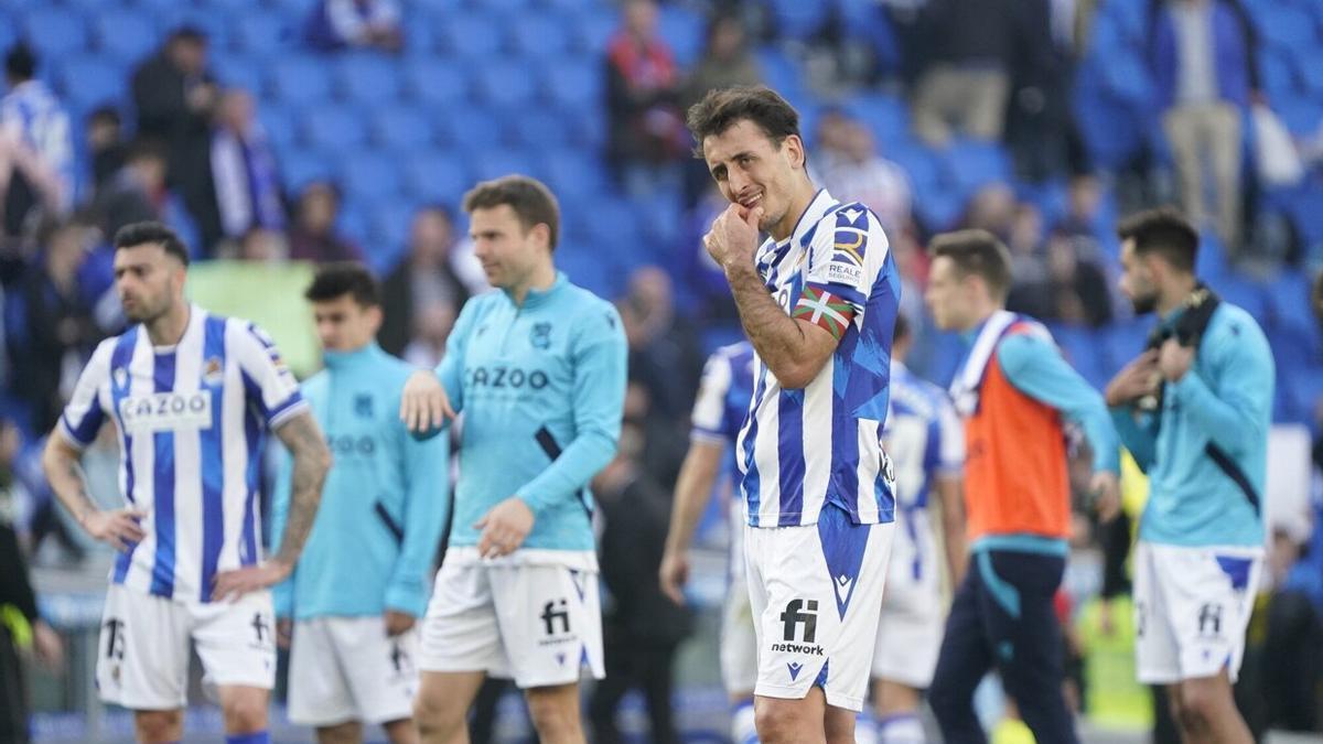 Mikel Oyarzabal se lamenta tras el partido disputado este sábado contra el Celta.