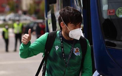 David Silva, a su llegada a El Sadar.