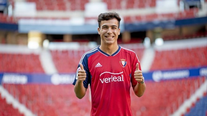 Manu Sánchez, sonriente tras su nueva cesión a Osasuna.