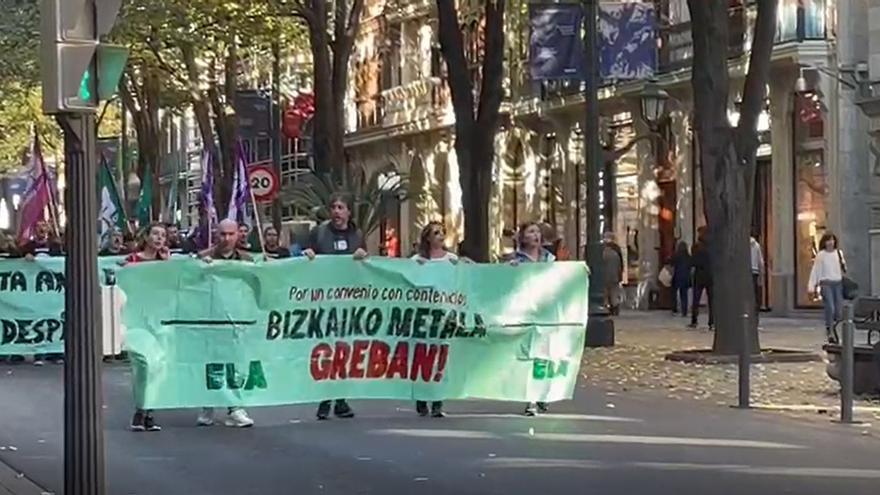 Trabajadores del Metal se manifiestan por las calles de Bilbao en el tercer día de huelga