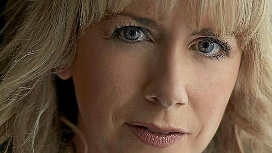 Muireann Nic Amhlaoibh.