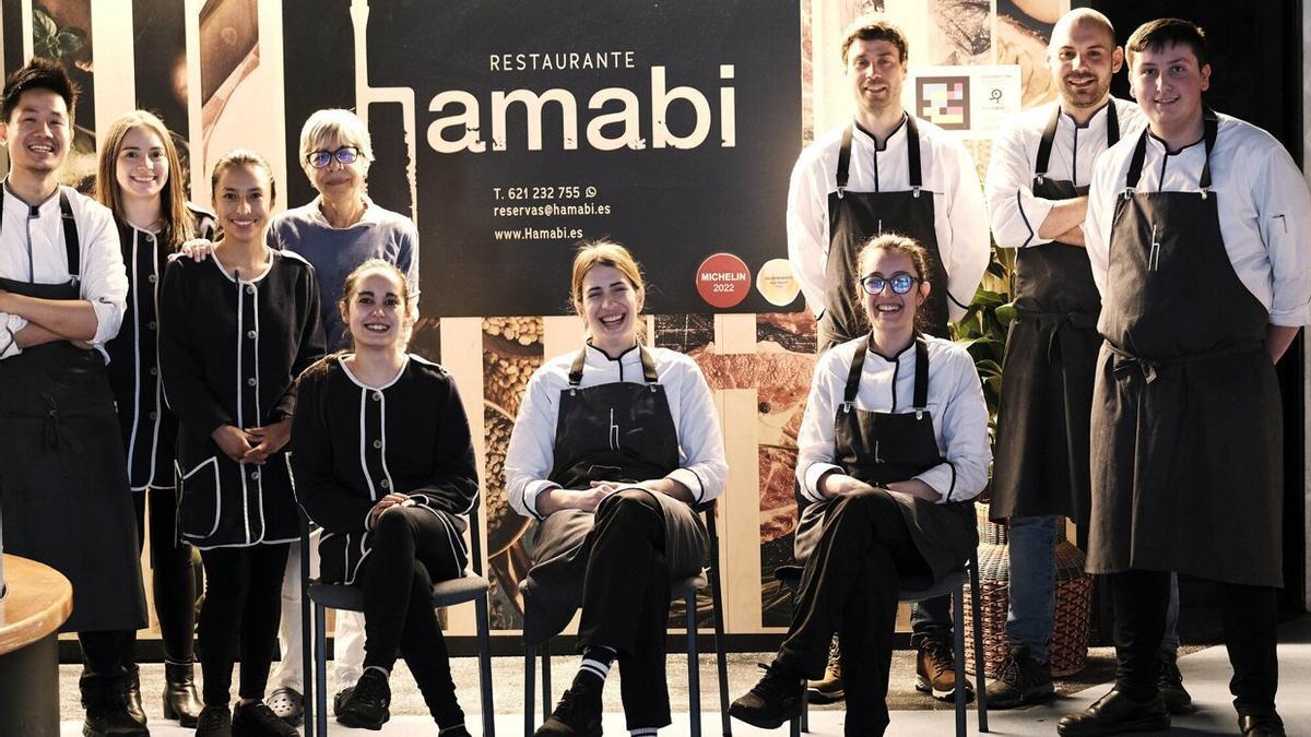 El equipo del restaurante Hamabi, el pasado febrero tras recibir un Sol de la Guía Repsol.