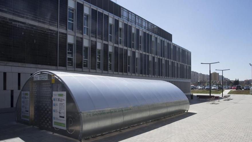 Imagen de archivo del parking de bicis en la Biblioteca y Filmoteca de Navarra