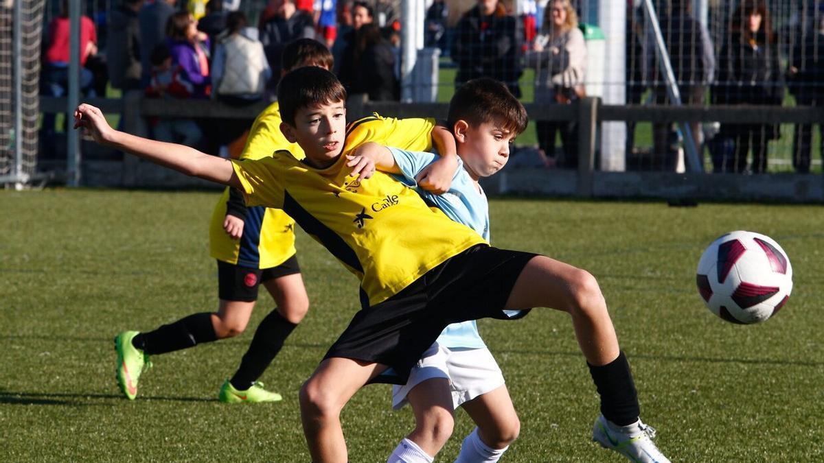 Lance del partido entre Principe de Viana y Mendillorri.