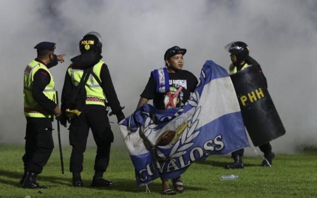 Varios supervivientes y testigos de la espiral de violencia han denunciado la brutalidad de la policía.