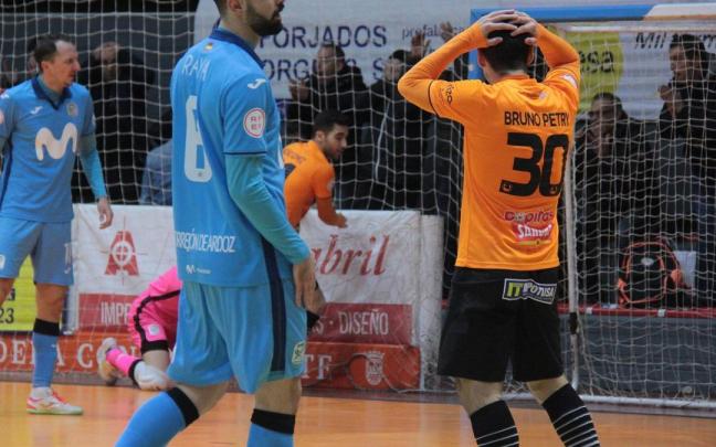 Un jugador del Aspil se lamenta Un jugador del Aspil se lamenta