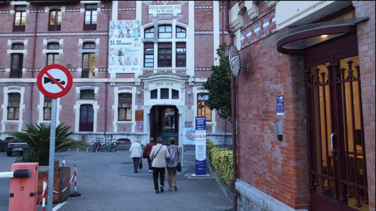 Entrada al hospital de Basurto.