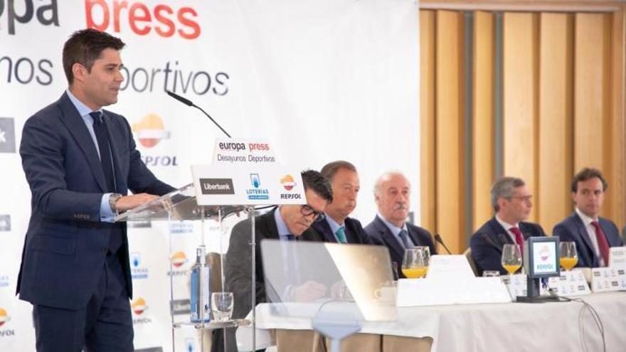 David Aganzo, presidente de la AFE, durante un acto.