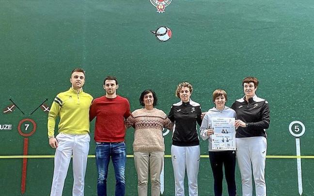 Jon Ander Peña, Jokin Altuna, Olatz Peon, Iera Agirre, Goiuri Zabala y Maite Ruiz de Larramendi.