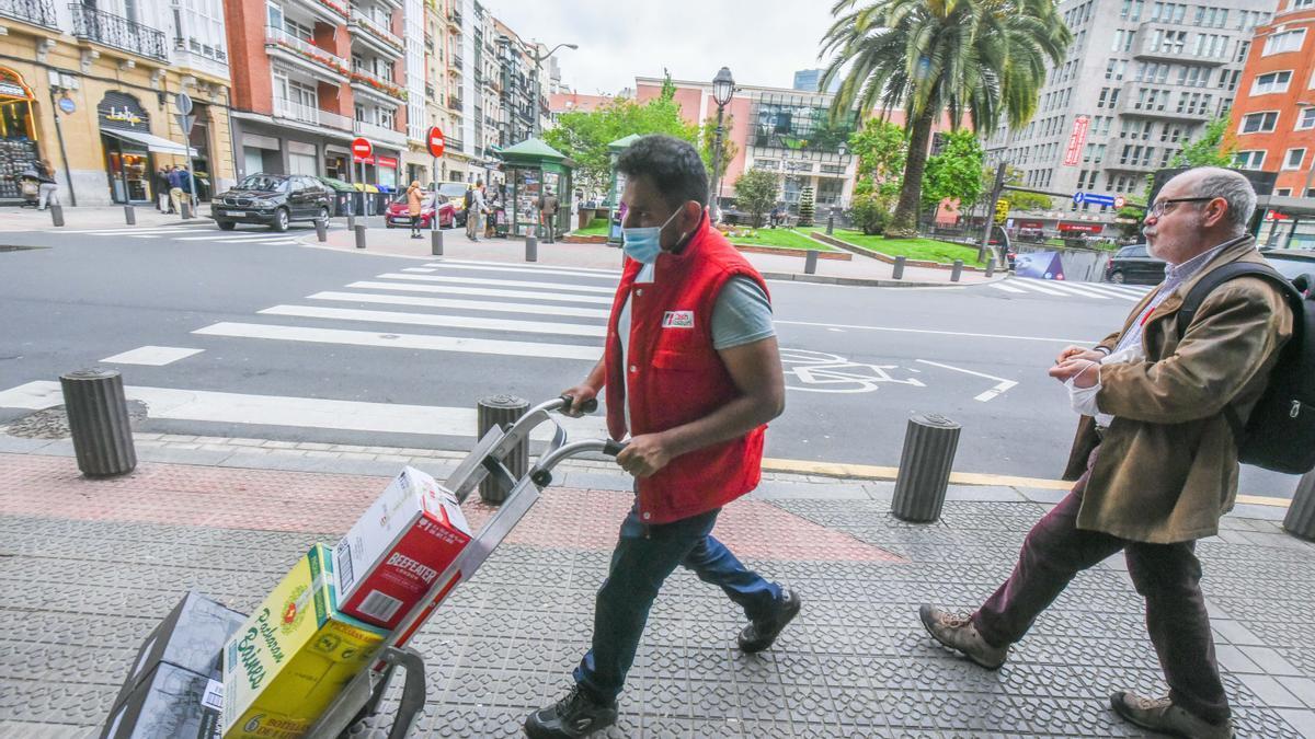 El comercio que sufrió el robo está ubicado en Colón de Larreátegui en Bilbao