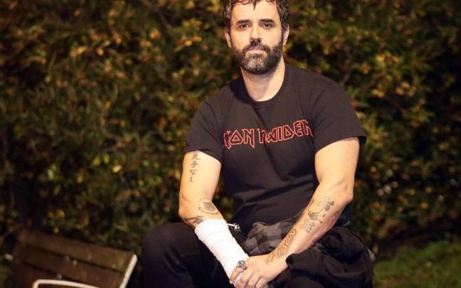 Entrevista al policia municipal Juanmi, que evitó un atraco a una joyería. Entrevista al policia municipal Juanmi, que evitó un atraco a una joyería.