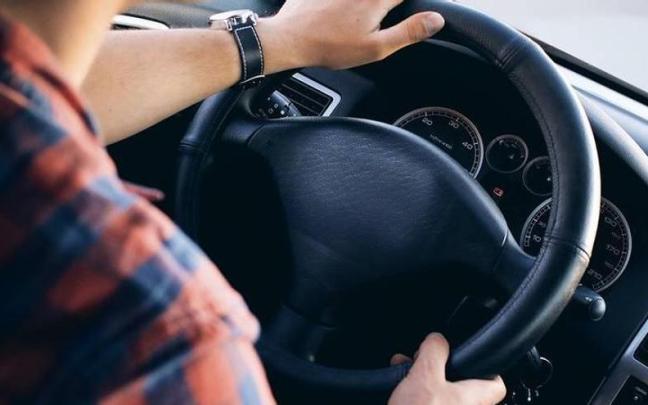 Imagen de recurso de un conductor al volante