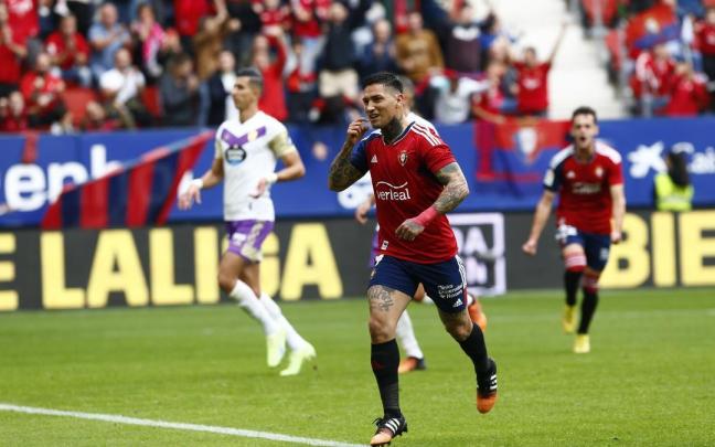 Chimy celebra el gol ante el Valladolid Chimy celebra el gol ante el Valladolid