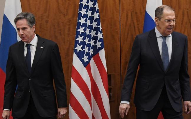 El secretario de Estado de EEUU, Antony Blinken, y el ministro de Asuntos Exteriores ruso, Sergei Lavrov, en una imagen de archivo.