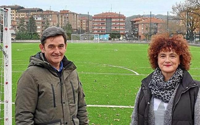 Ager Izagirre y Alaitz Erkoreka, en Larreta. | FOTO: AYTO. M.