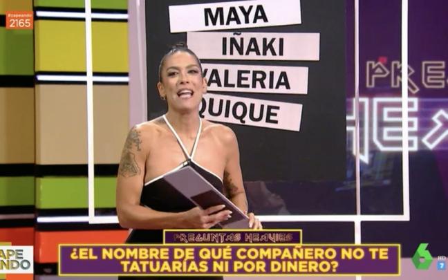 Lorena Castell haciendo el ranking de tatuajes en 'Zapeando'.