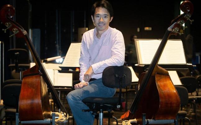 Perry So, retratado en un ensayo con la Orquesta Sinfónica de Navarra sobre el escenario del Auditorio Barañáin. Perry So, retratado en un ensayo con la Orquesta Sinfónica de Navarra sobre el escenario del Auditorio Barañáin.
