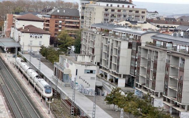 Vías del tren desde los puentes de Triana y Juan Bautista