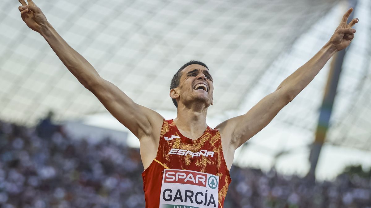 Mariano García celebra su triunfo.