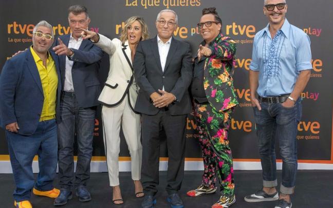 Xavier Sardá, en el centro, junto al equipo del nuevo programa ‘La Gran Confusión’. Xavier Sardá, en el centro, junto al equipo del nuevo programa ‘La Gran Confusión’.