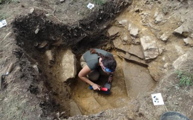 Excavación arqueológica en Celadilla. Excavación arqueológica en Celadilla.
