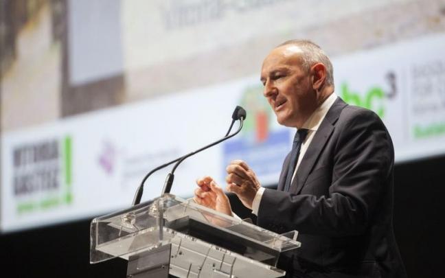 Ramiro González, diputado general de Álava