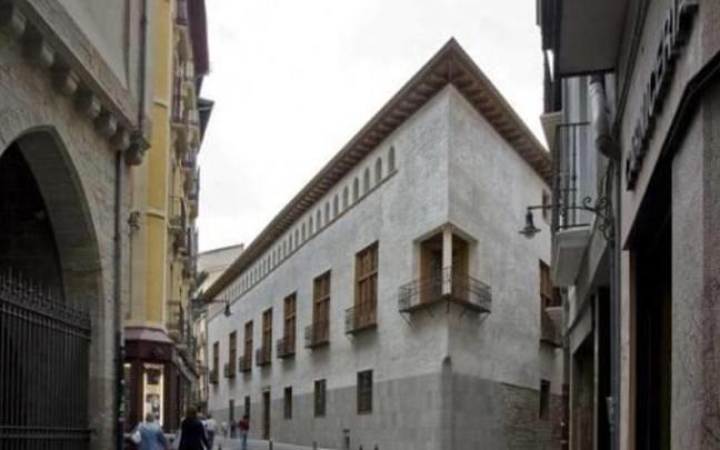 Fachada del Civivox Condestable.