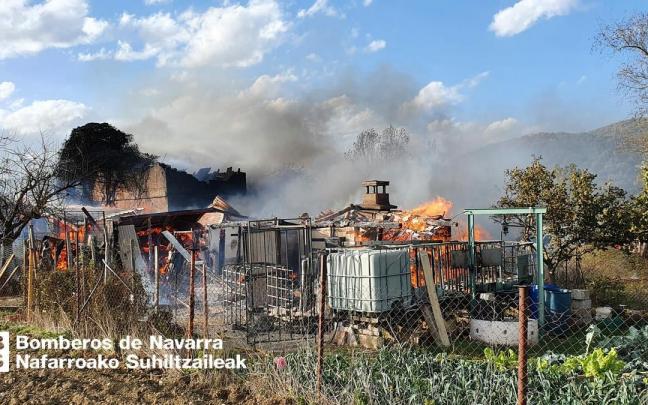 El fuego ha afectado a una zona de huertas