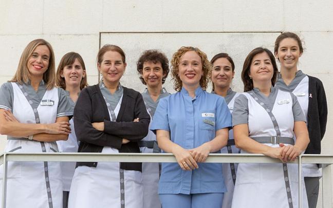 Autoras del estudio con las profesionales de Enfermería Clínica Avanzada de la Clínica Universidad de Navarra.