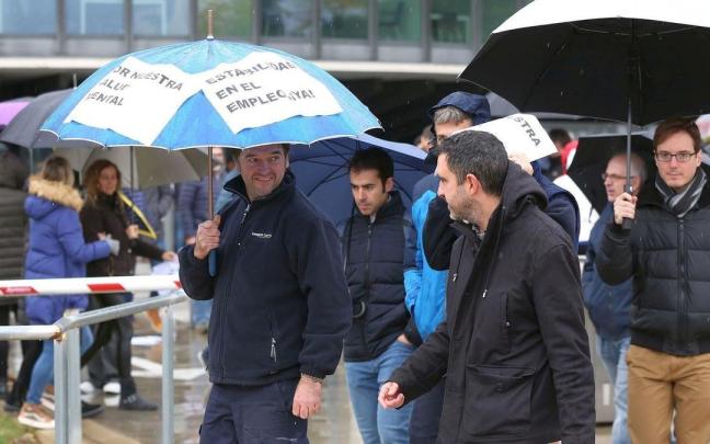 Trabajadores de Siemens Gamesa en Iruñea. Trabajadores de Siemens Gamesa en Iruñea.
