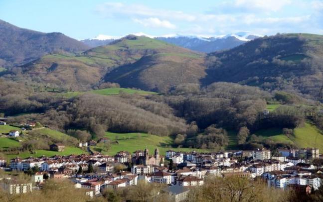 Una vista general de Elizondo, el pueblo que dicen "junto a la iglesia".