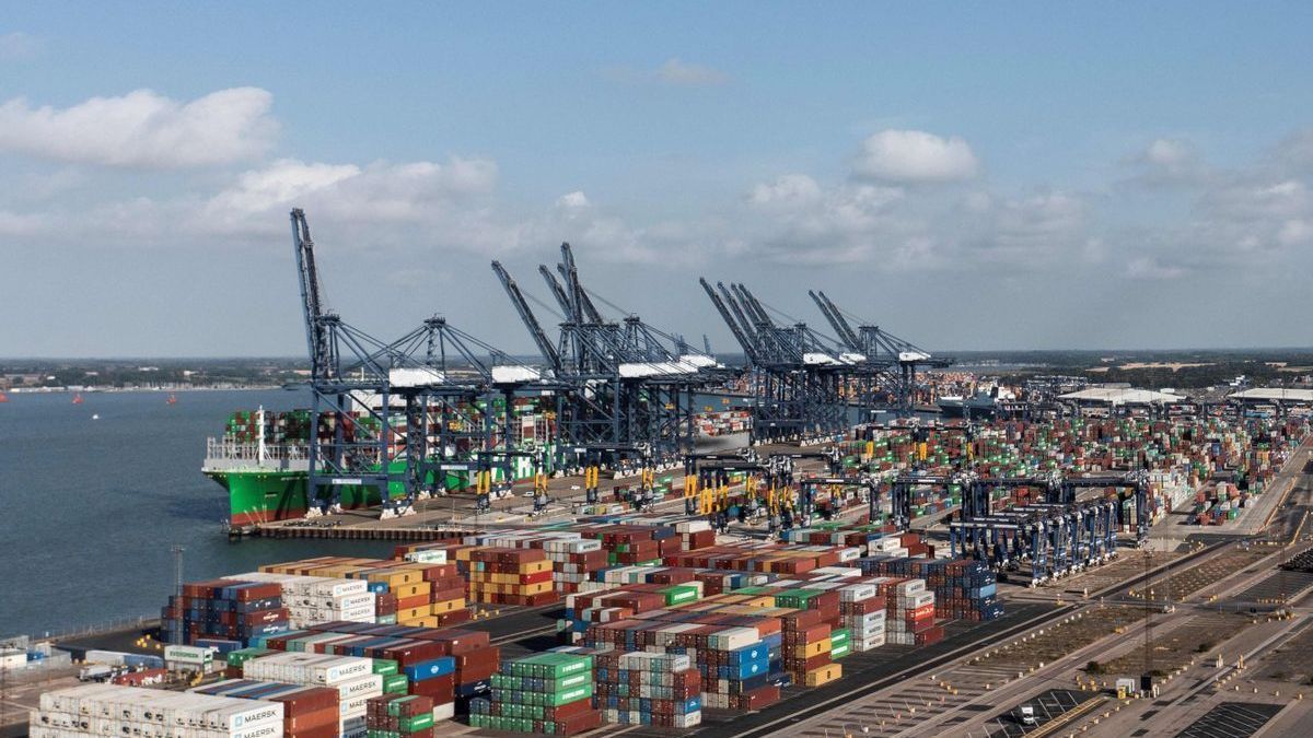 Vista general del puerto inglés de Felixstowe.