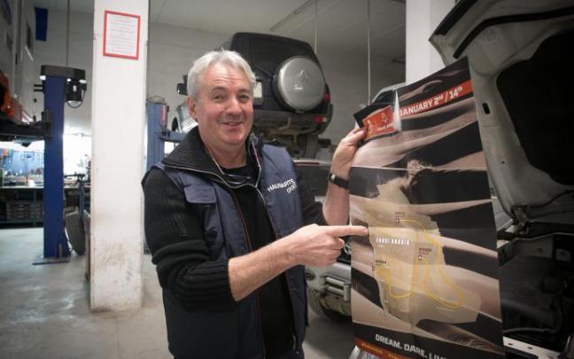 Facundo Vitoria, en el taller, días antes de viajar a Arabia Saudí para iniciar una nueva andadura en el Dakar.