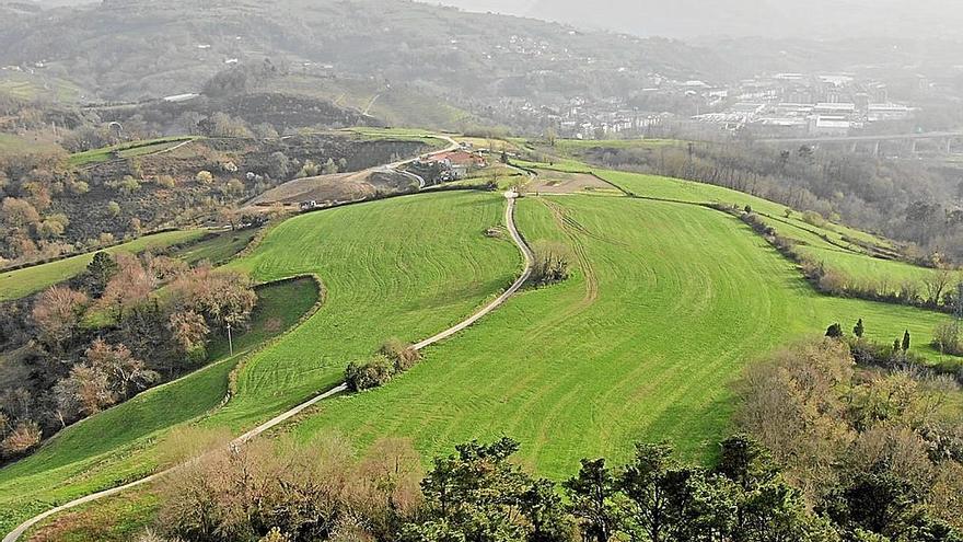 Vista aérea de la loma de Antondegi, junto a Martutene