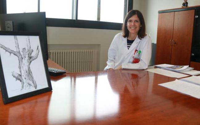 La nueva gerente del Área de Salud, Ana Campillo, en su despacho del Hospital Reina Sofía.