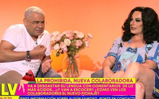 La Prohibida, hablando con Jorge Javier Vázquez en su debut en 'Sálvame'. La Prohibida, hablando con Jorge Javier Vázquez en su debut en 'Sálvame'.