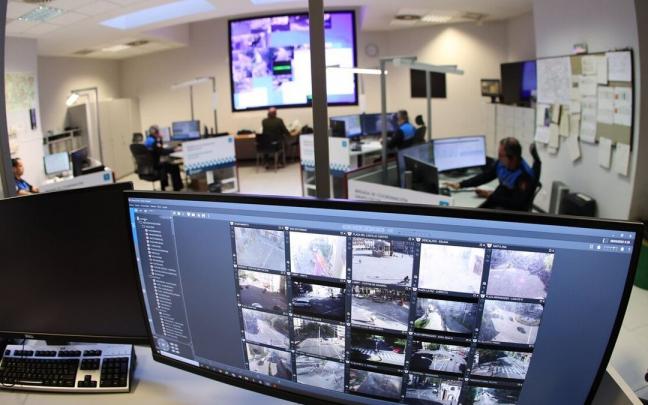 Visita a los nuevos espacios habilitados en las instalaciones de Policía Municipal de Pamplona.