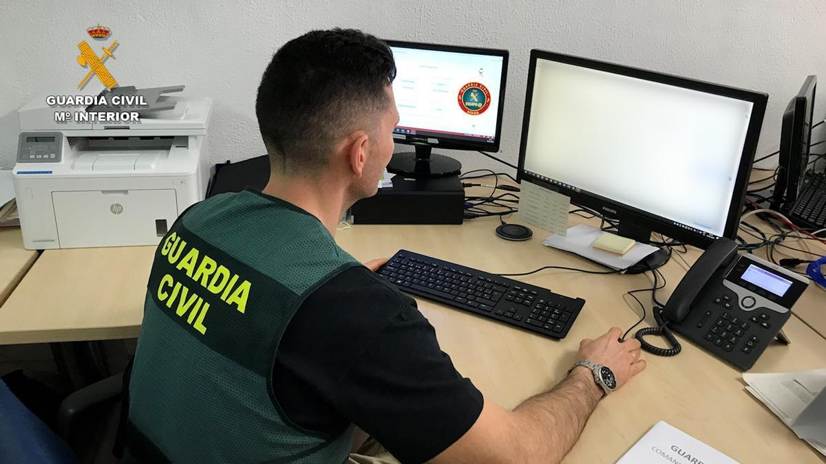 Investigación de la Guardia Civil sobre de la red criminal que estafó a una empresa de Bizkaia.